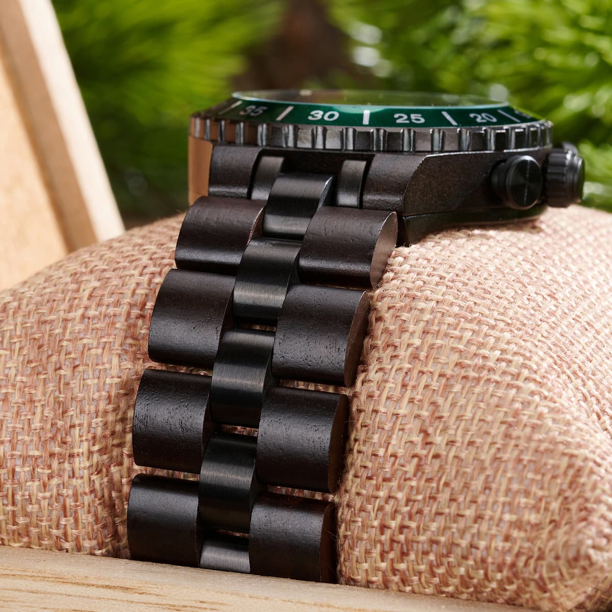 Jovyra Quartz Watch TITAN - Emerald Steel BB-Watch