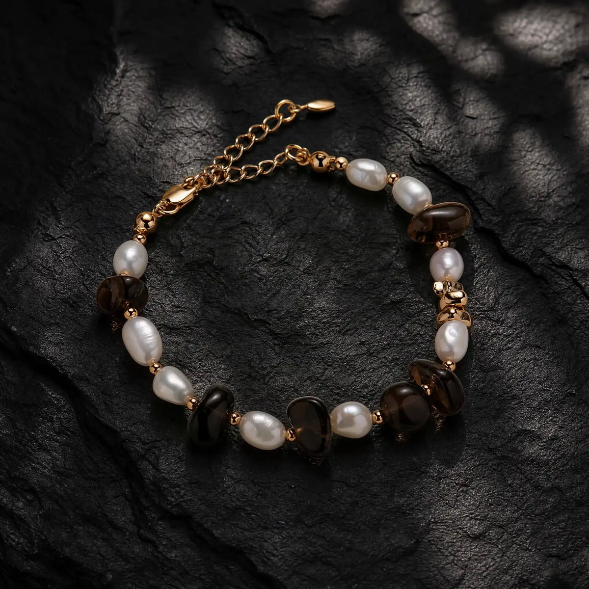 Smoky quartz and freshwater pearl beaded bracelet