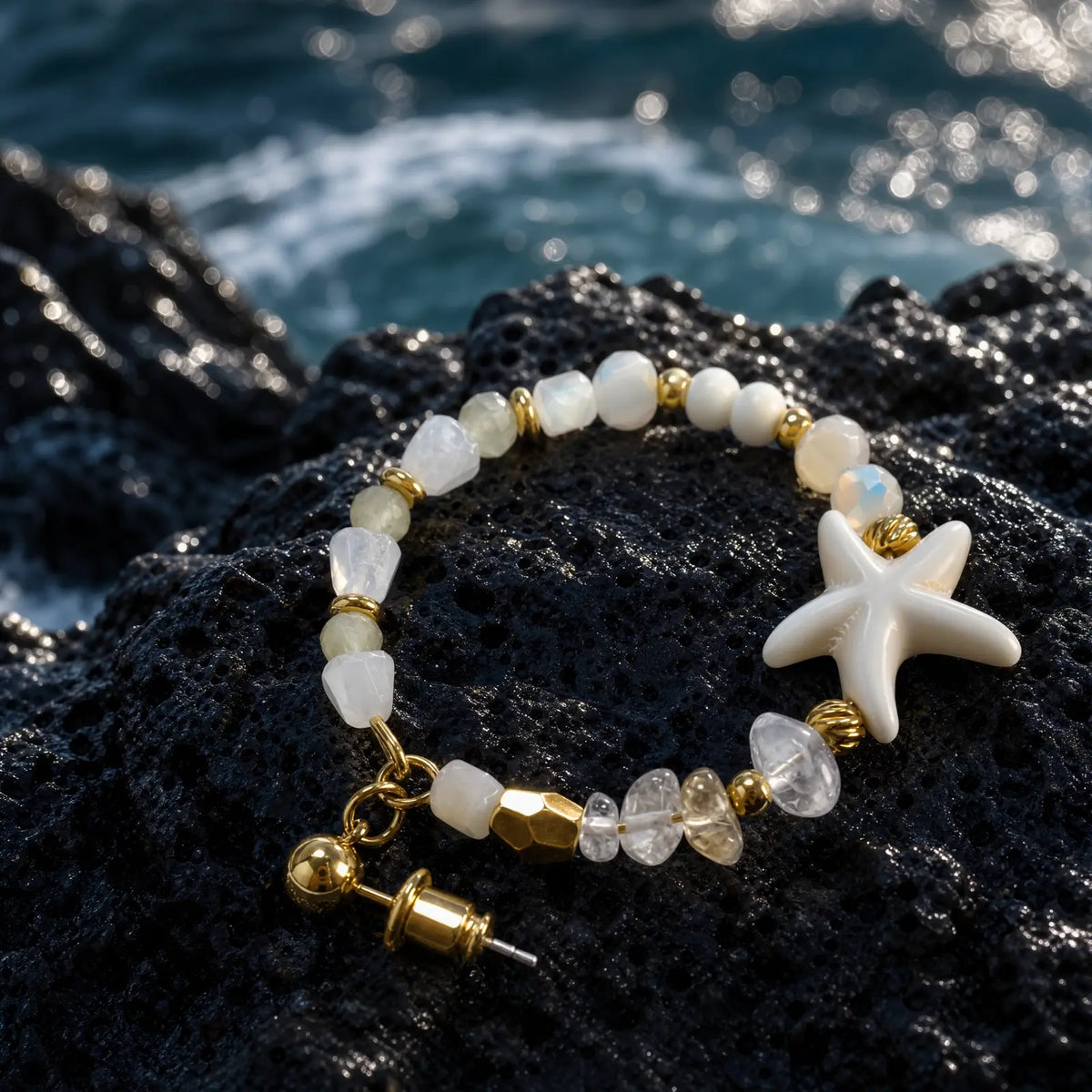 Starfish crystal earring with natural stone and gold-tone details